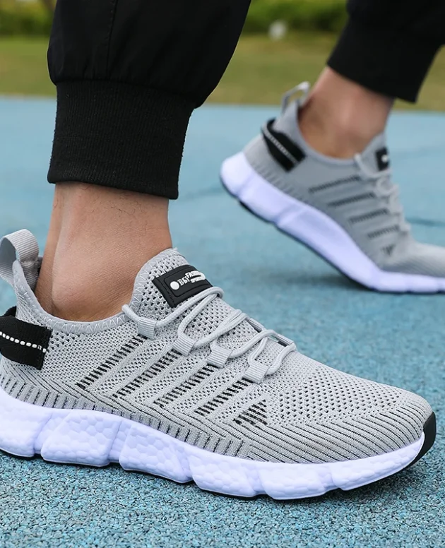 New Summer Soft Soled Running Shoes Men Mesh Breathable Casual Shoes Comfortable Fashionable Versatile Outdoor Exercise Shoes